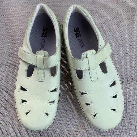 SAS Pistachio Roamer Slip-on VelClosure Size 8WW With Breathable Cut-outside - Picture 1 of 14